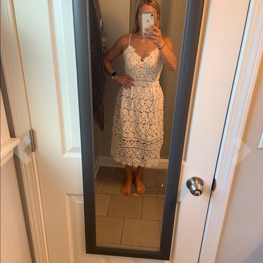 New white lace dress